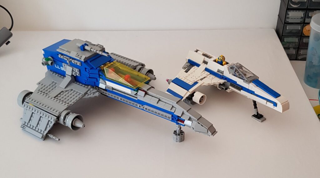 LEGO starwars vs LEGO classic space